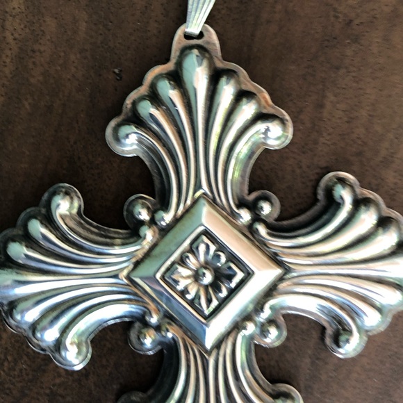 Reed & Barton 925 sterling silver Limited Edition Christmas cross from 1973 - Picture 2 of 13